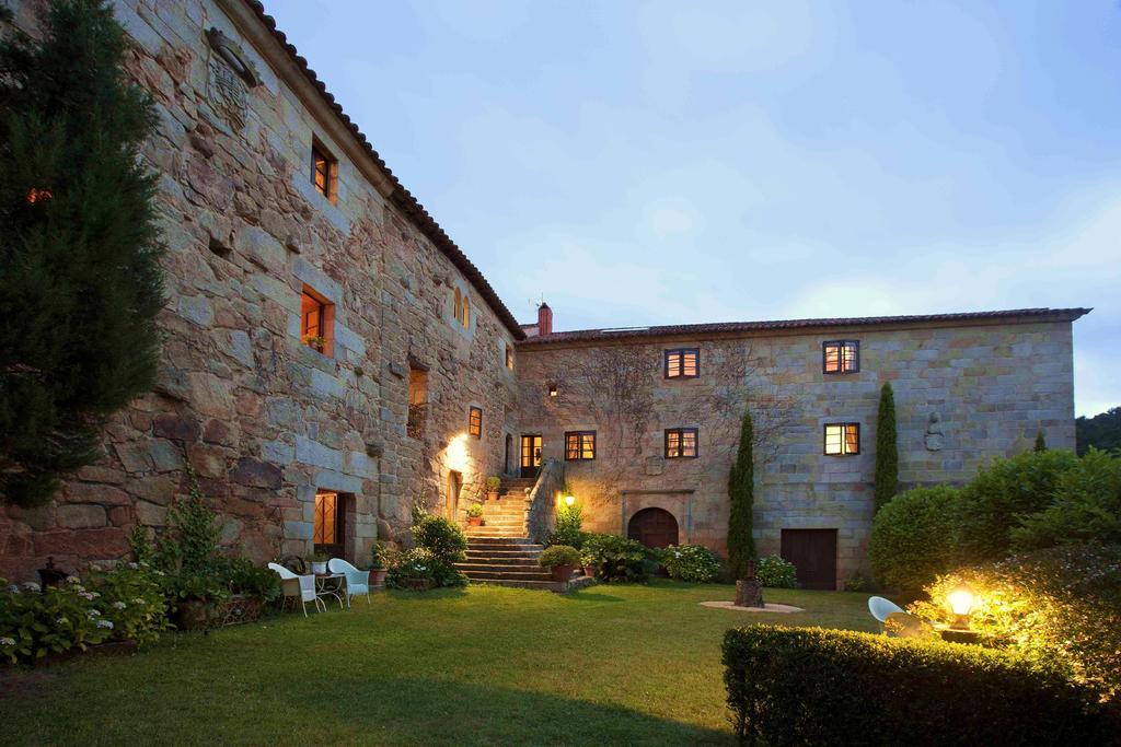 Pazo De Bentraces (Adults Only) Guest House Toen ภายนอก รูปภาพ